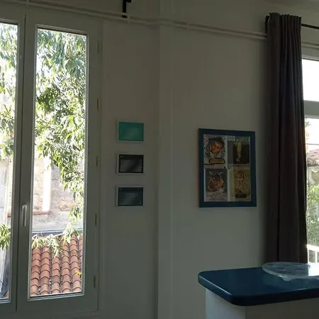 Appartement Grand Studio 41m2 Centre Au Calme Rochefort